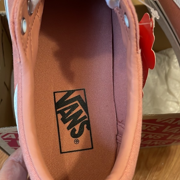 Women’s Vans shoe - Picture 6 of 10